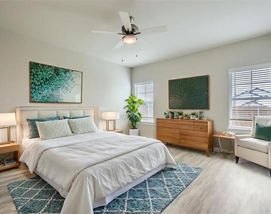 4040 Dayton Drive - Photo Thumbnail 3