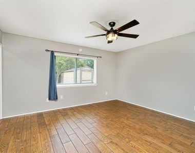 5409 Slay Drive - Photo Thumbnail 11