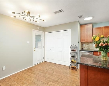 5409 Slay Drive - Photo Thumbnail 6