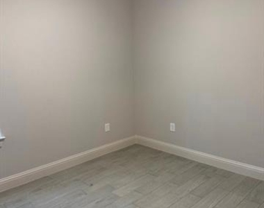 224 Jacinth Lane - Photo Thumbnail 15