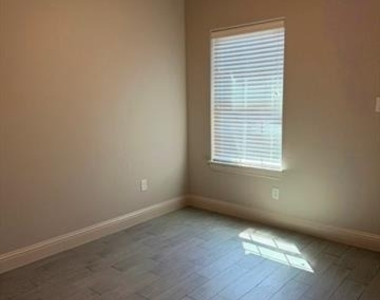 224 Jacinth Lane - Photo Thumbnail 13