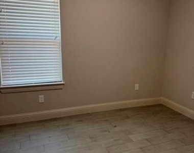 224 Jacinth Lane - Photo Thumbnail 16