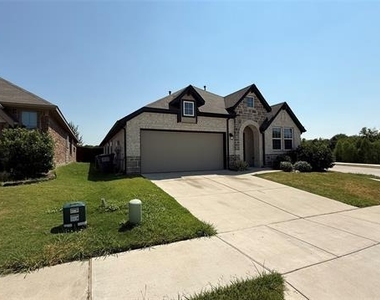 204 Rosewood Drive - Photo Thumbnail 1