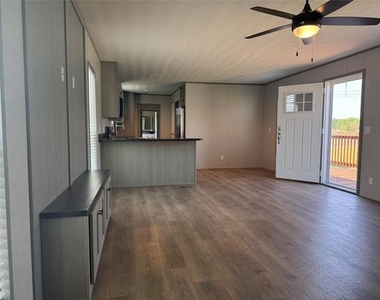 1800 Oak Grove Road E - Photo Thumbnail 7