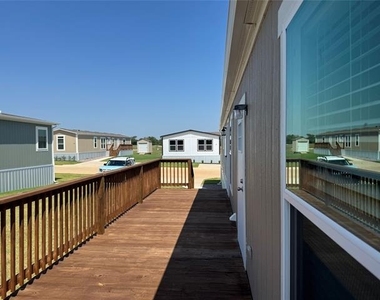 1800 Oak Grove Road E - Photo Thumbnail 17