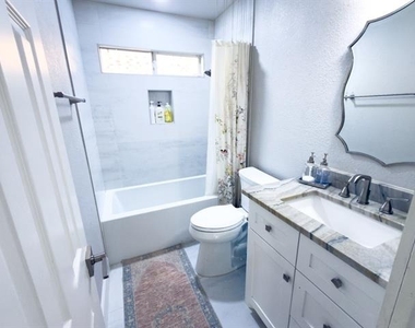 7906 Thorneywood Road - Photo Thumbnail 9