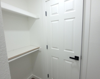 3416 N 44th Street - Photo Thumbnail 12