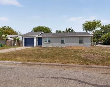 4525 Hunter Street - Photo Thumbnail 3