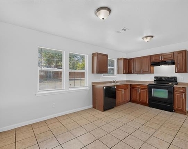 4525 Hunter Street - Photo Thumbnail 10