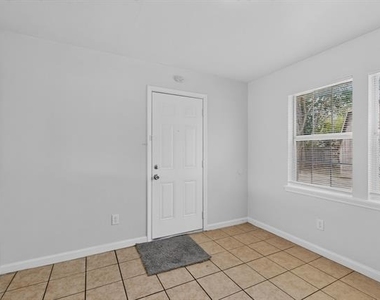 4525 Hunter Street - Photo Thumbnail 17
