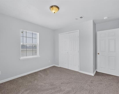 4525 Hunter Street - Photo Thumbnail 32