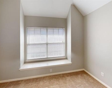 4536 Brenda Drive - Photo Thumbnail 14