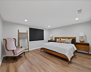1427 Stagecoach Drive - Photo Thumbnail 21