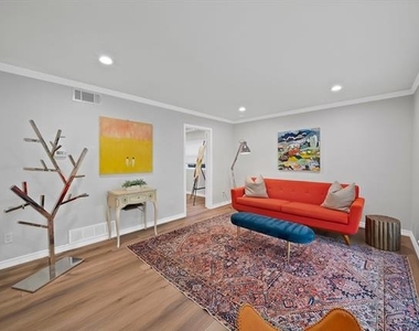 1427 Stagecoach Drive - Photo Thumbnail 5