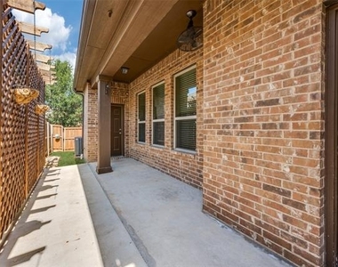 3908 Jasmine Fox Lane - Photo Thumbnail 11