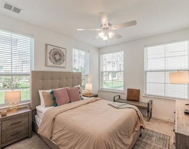 7535 Millingston Road - Photo Thumbnail 3