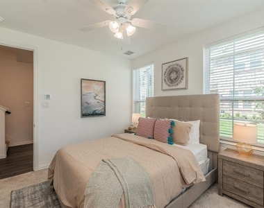 7535 Millingston Road - Photo Thumbnail 5