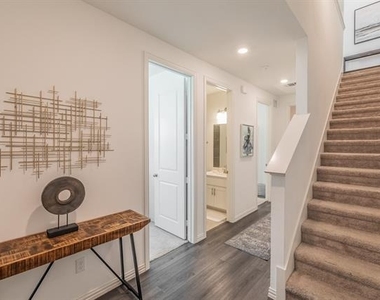 7535 Millingston Road - Photo Thumbnail 1