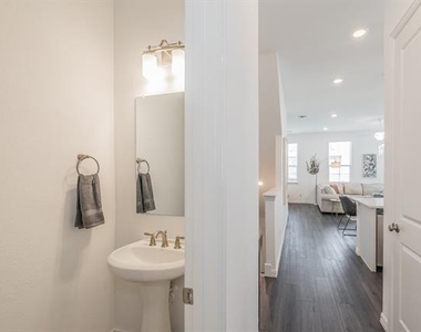 7535 Millingston Road - Photo Thumbnail 17