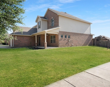 317 Sheridan Road - Photo Thumbnail 3