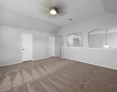 317 Sheridan Road - Photo Thumbnail 29