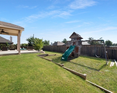 317 Sheridan Road - Photo Thumbnail 38