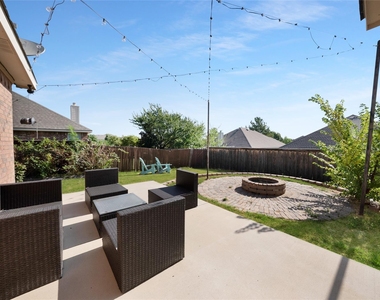 317 Sheridan Road - Photo Thumbnail 37