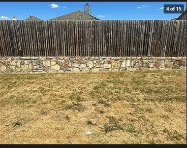 1417 Nicholas Lane - Photo Thumbnail 3