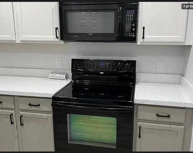1417 Nicholas Lane - Photo Thumbnail 6