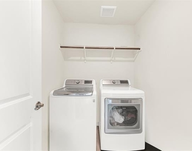 720 Willow View Way - Photo Thumbnail 22