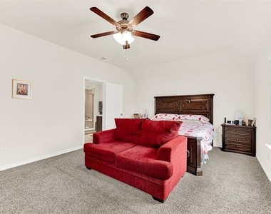 720 Willow View Way - Photo Thumbnail 17