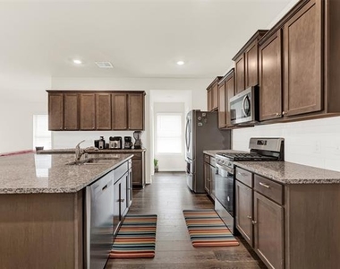 720 Willow View Way - Photo Thumbnail 5