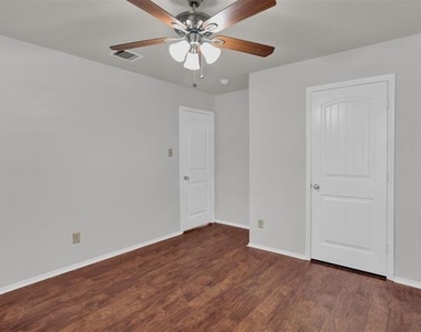 2138 Meadow View Drive - Photo Thumbnail 19