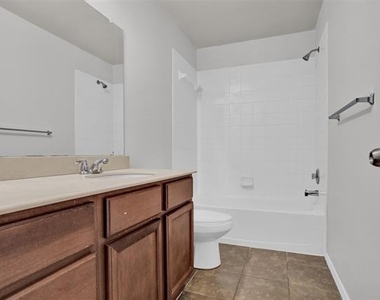2138 Meadow View Drive - Photo Thumbnail 24