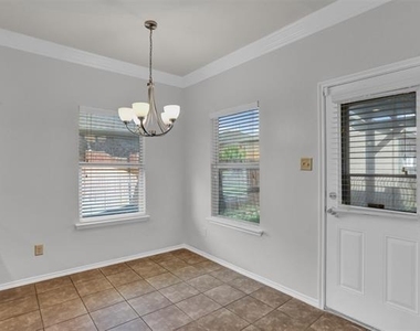 2138 Meadow View Drive - Photo Thumbnail 8