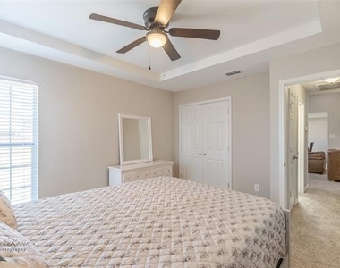 6670 Picadilly Street - Photo Thumbnail 20