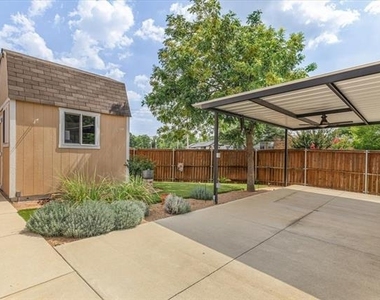 2105 Norwood Lane - Photo Thumbnail 33