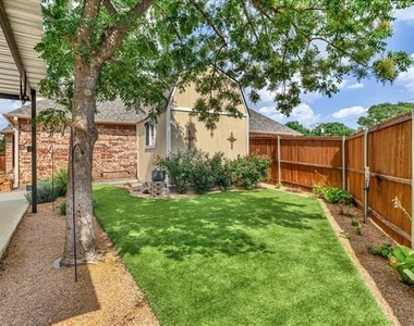 2105 Norwood Lane - Photo Thumbnail 35