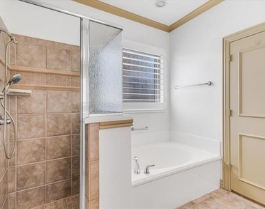 2105 Norwood Lane - Photo Thumbnail 25