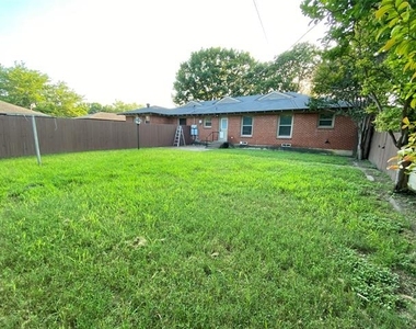 9562 Mercer Drive - Photo Thumbnail 9