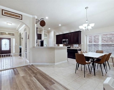 11717 Yarmouth Lane - Photo Thumbnail 11