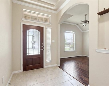 11717 Yarmouth Lane - Photo Thumbnail 4