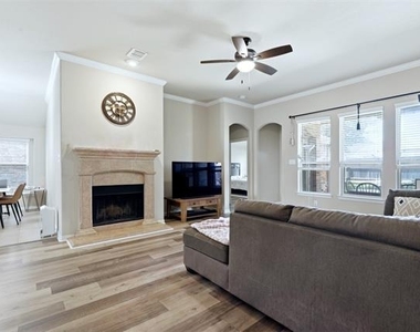 11717 Yarmouth Lane - Photo Thumbnail 14