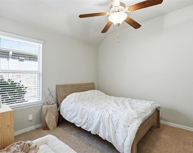 11717 Yarmouth Lane - Photo Thumbnail 22