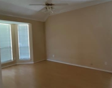 6800 Burr Oak Drive - Photo Thumbnail 14