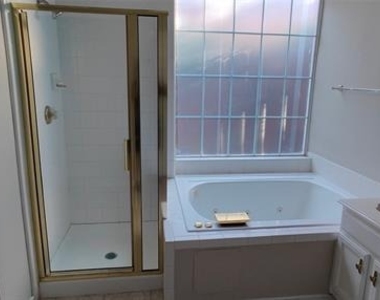 6800 Burr Oak Drive - Photo Thumbnail 16