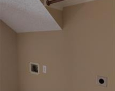 6800 Burr Oak Drive - Photo Thumbnail 21