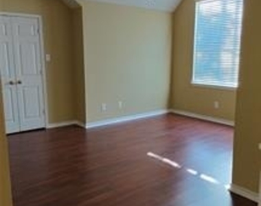 6800 Burr Oak Drive - Photo Thumbnail 25