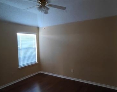 6800 Burr Oak Drive - Photo Thumbnail 31