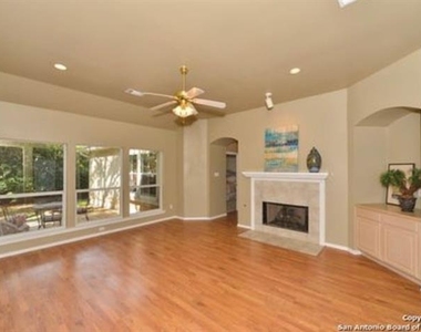 7 Nikita Drive - Photo Thumbnail 1